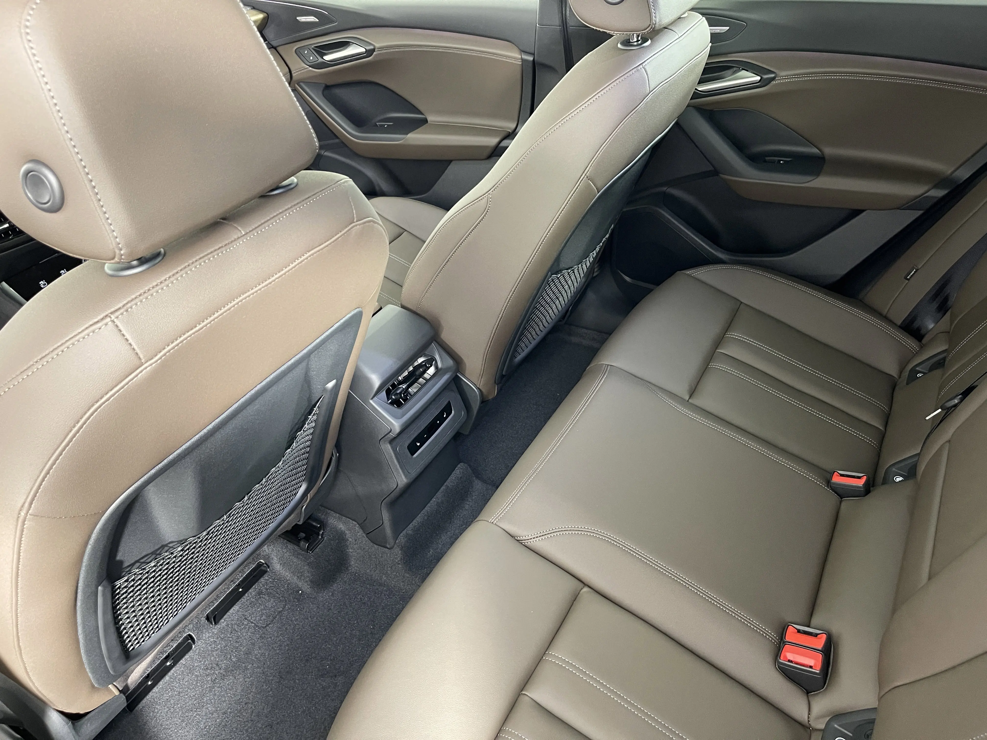 2025 Audi Q6 E-tron Premium Plus photo 27