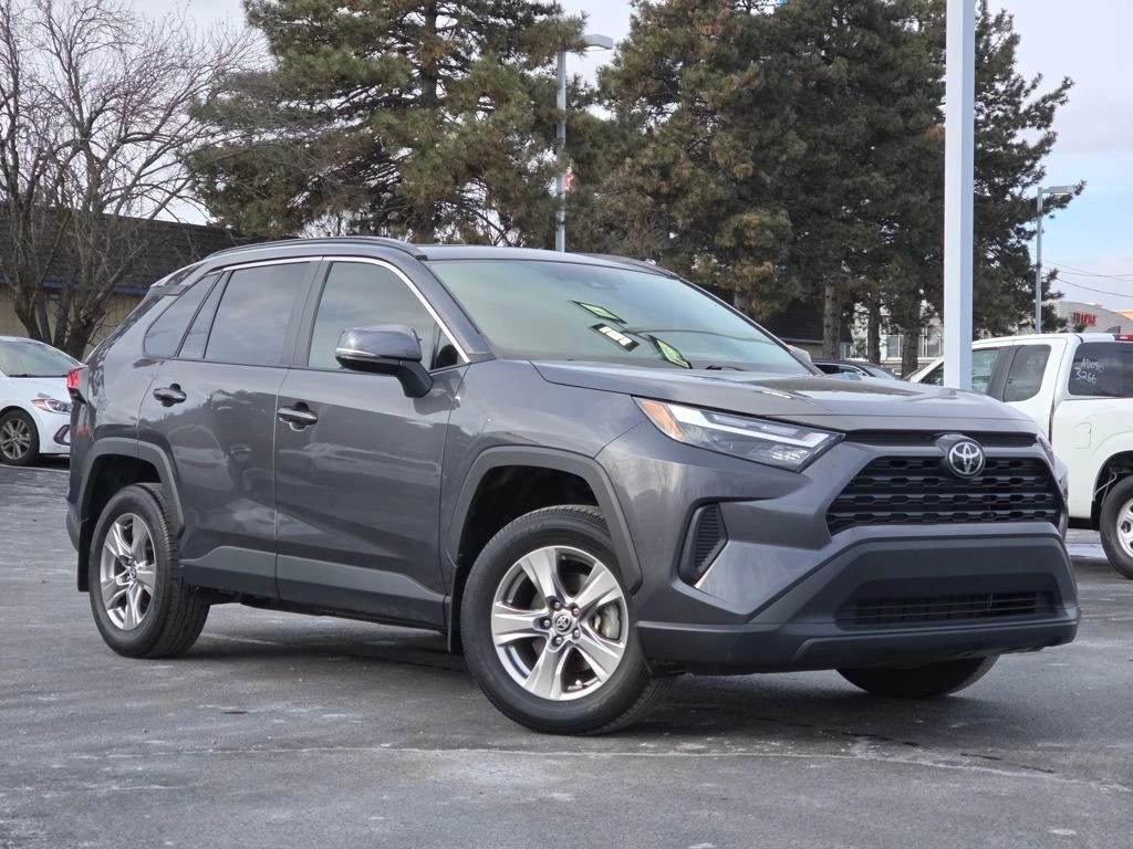 2022 Toyota RAV4 XLE