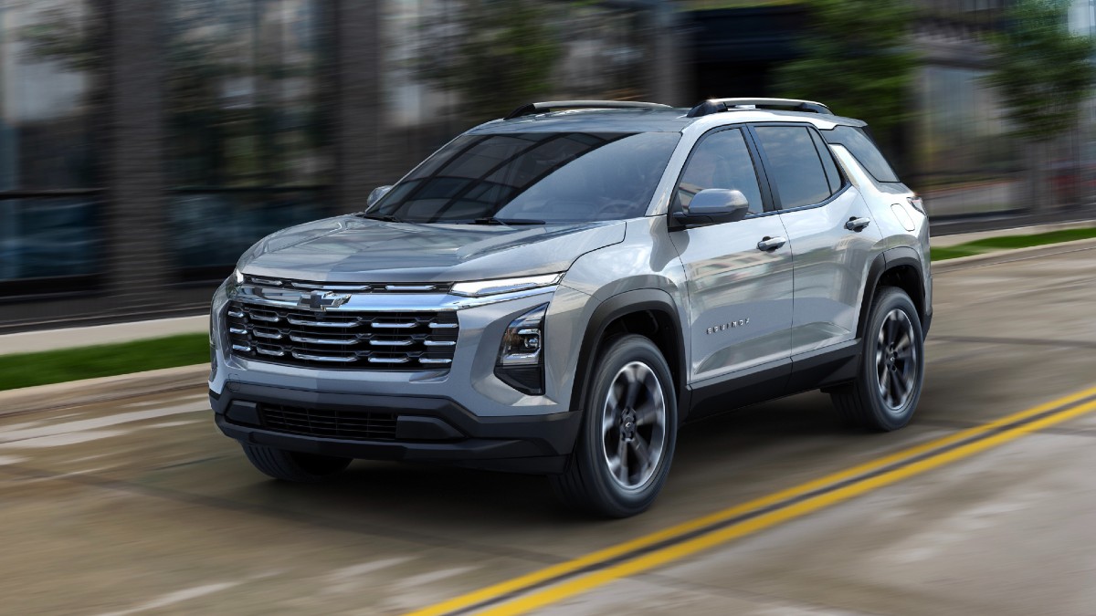 2025 Chevy Equinox Exterior Driver Side Front Profile