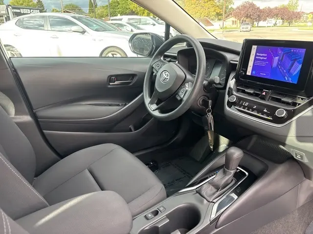 2023 Toyota Corolla LE photo 11