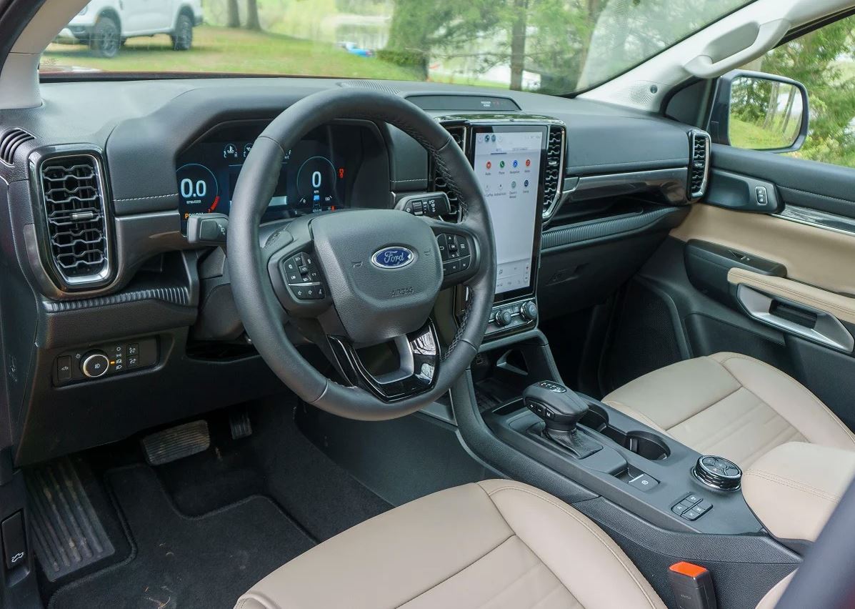 2024 Ford Ranger interior