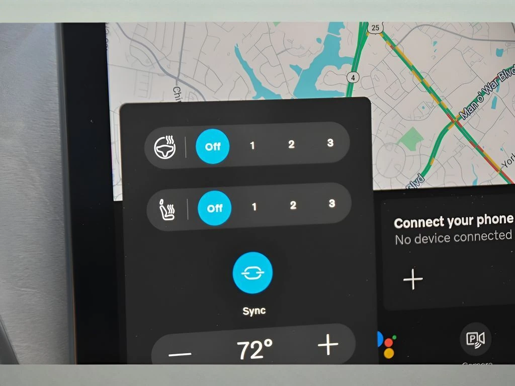 2025 Volvo - image 37