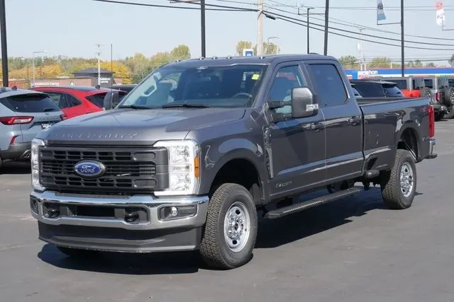2026 Ford F-350 photo 6
