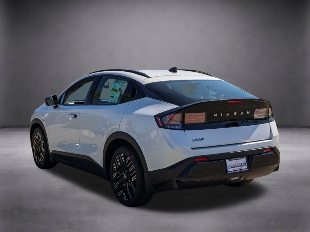 2026 Nissan LEAF Platinum+ - Photo 6