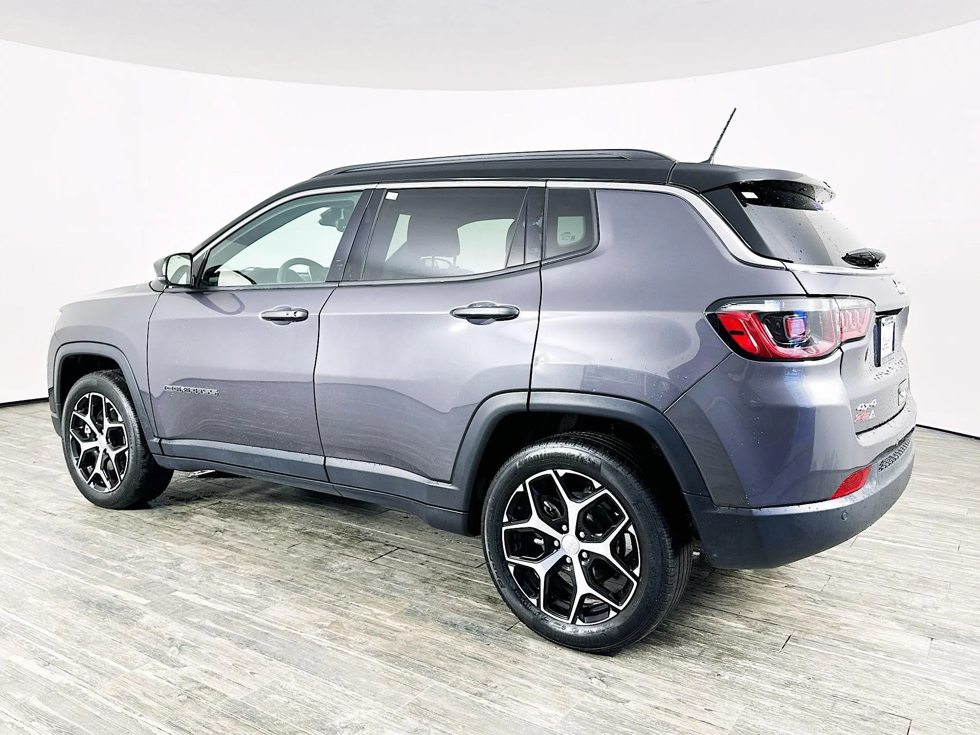 2024 Jeep Compass Limited photo 8