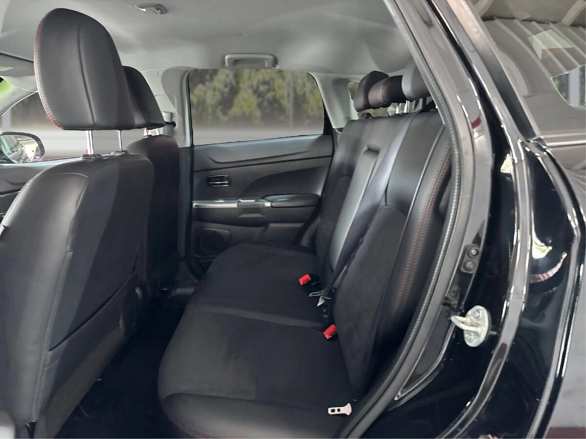 2024 Mitsubishi Outlander Sport SE - Photo 10