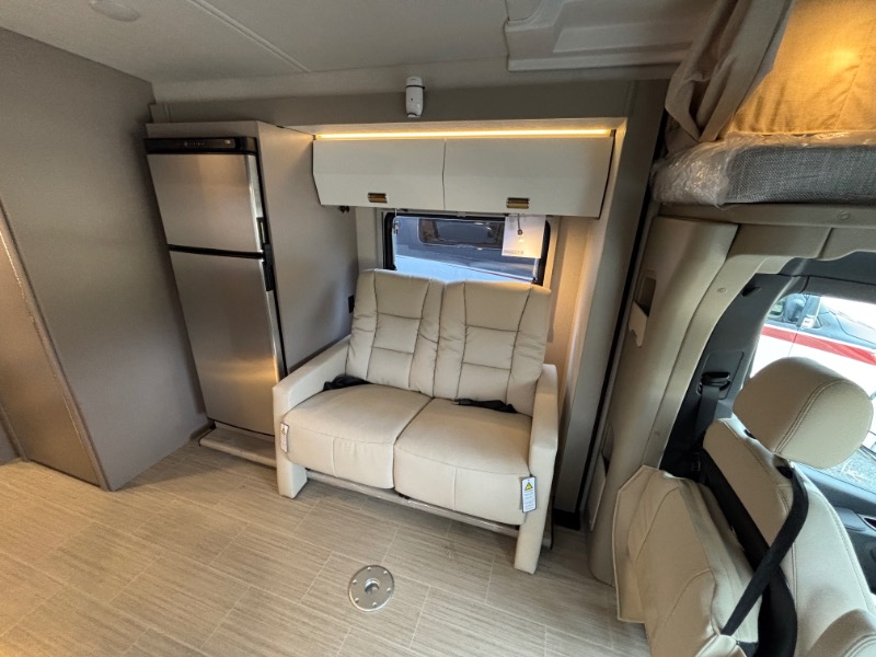 View 24R/24R/2026 image-11