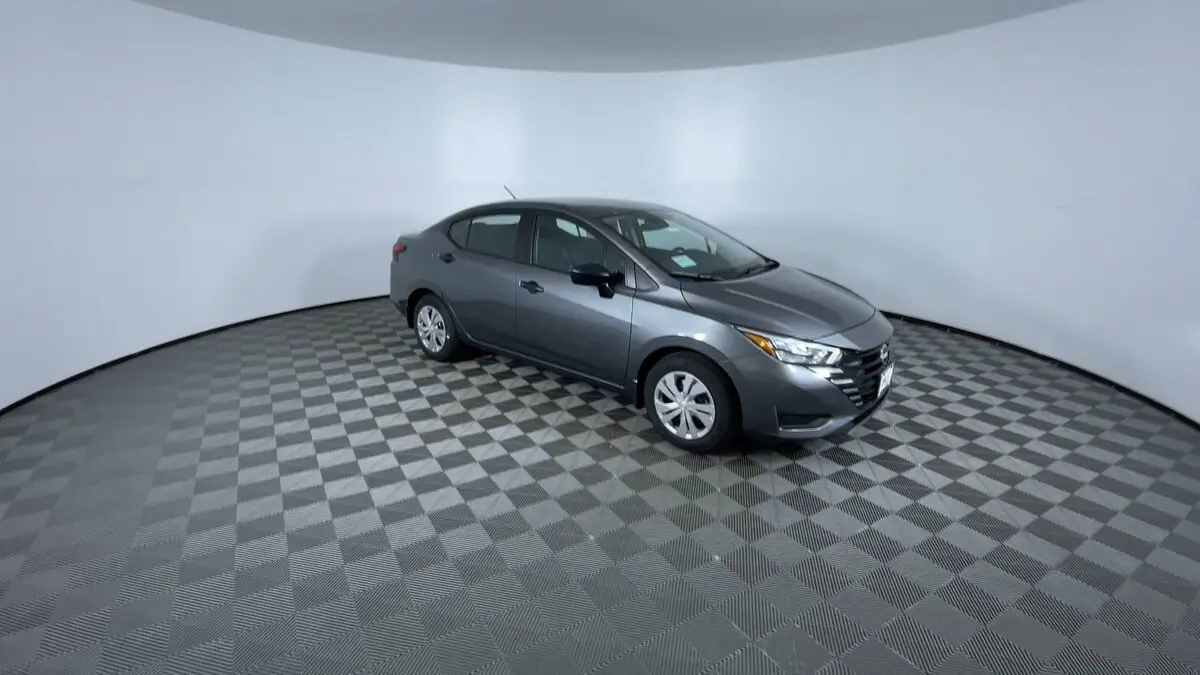 2025 Nissan Versa S photo 2