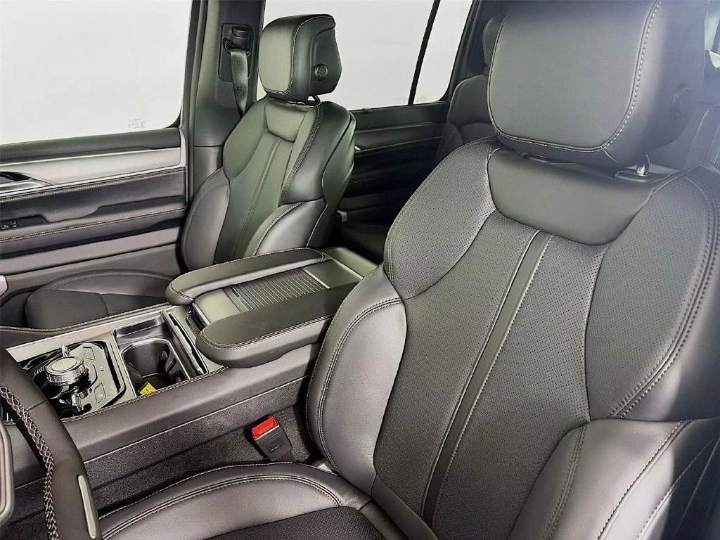 2026 Jeep Grand Wagoneer Limited Altitude - Photo 10