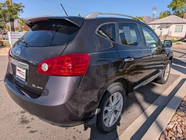2013 Nissan Rogue SL photo 4