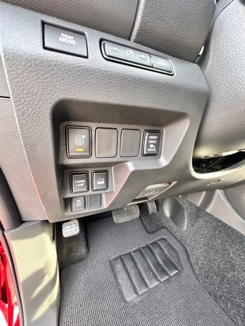 2024 Nissan Frontier SL - Photo 26