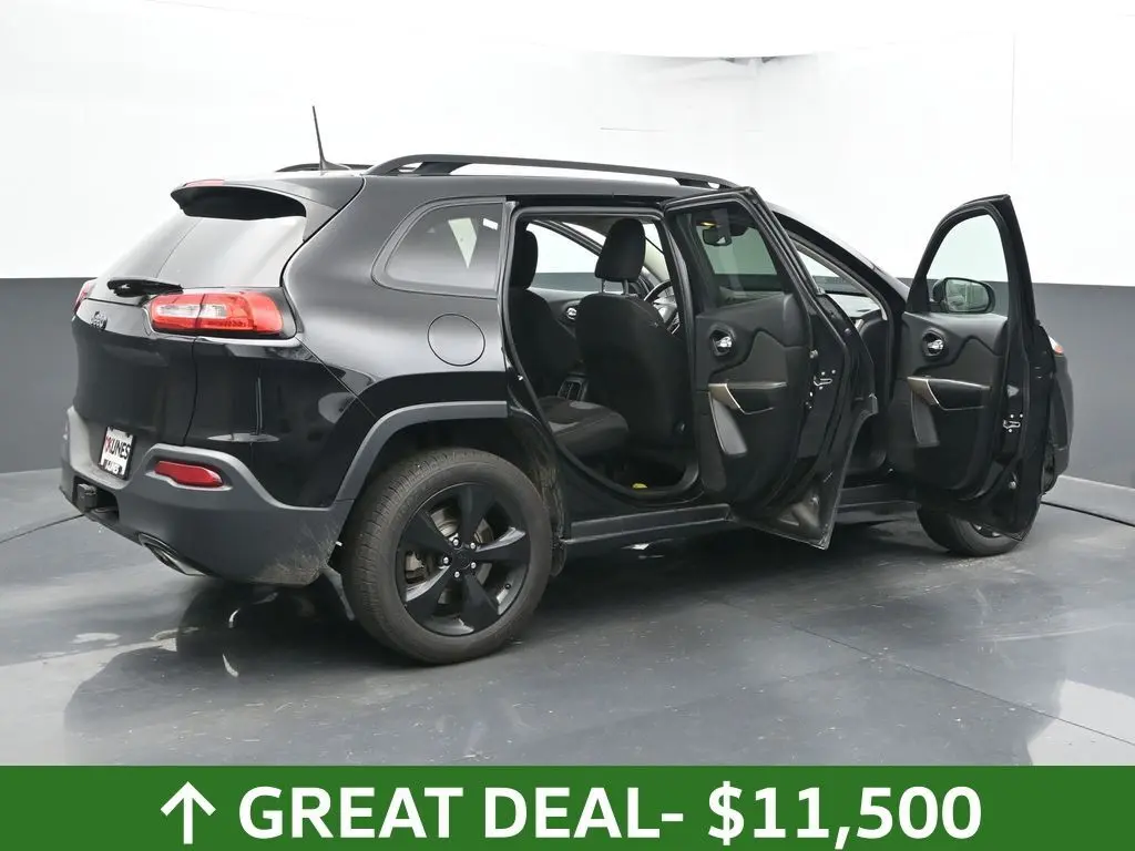 2017 Jeep Cherokee Altitude photo 46