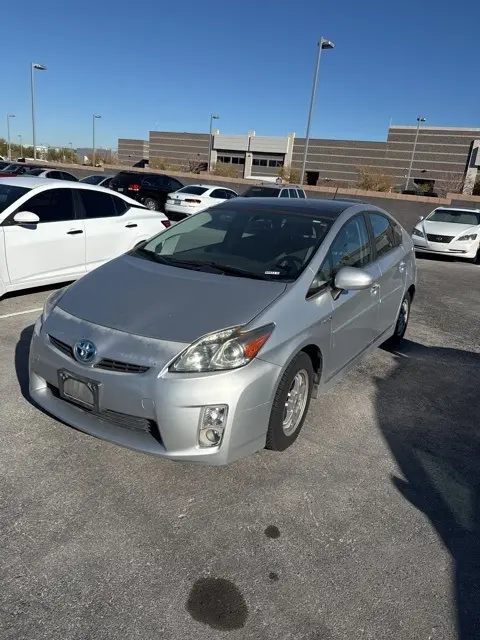 2011 Toyota Prius IV's photo