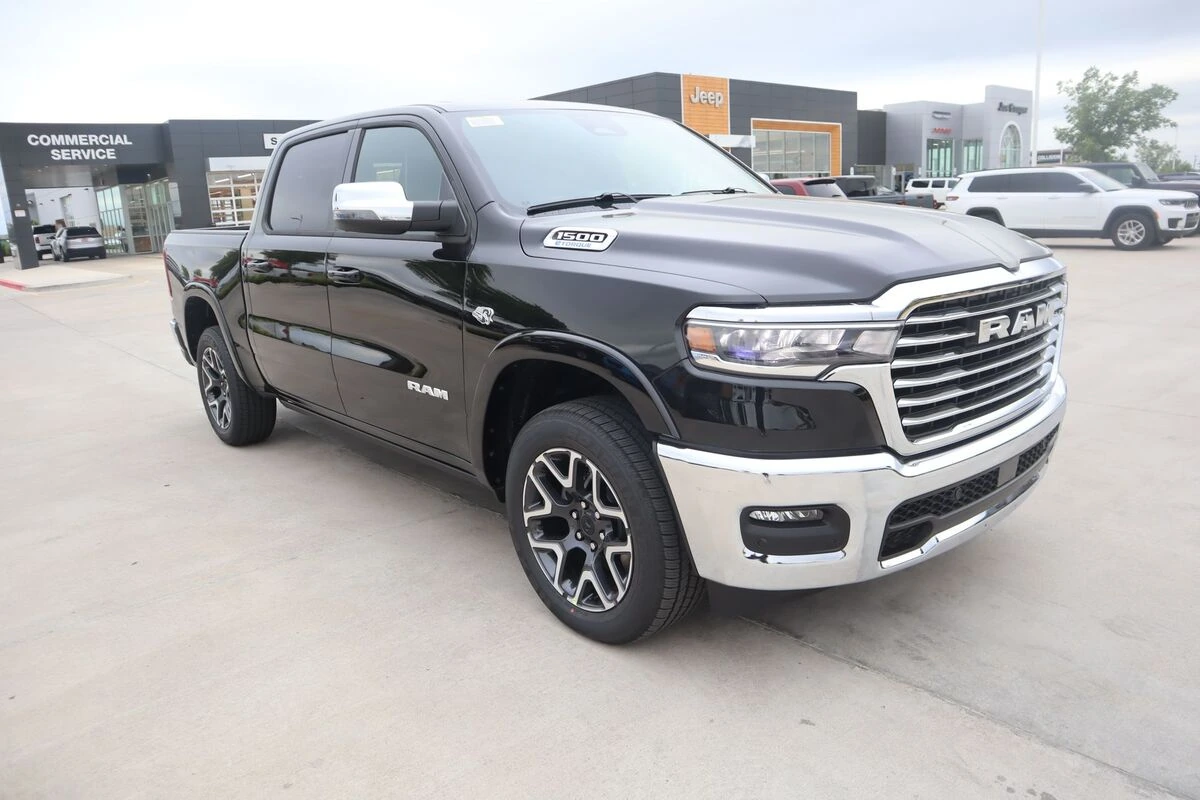 2026 RAM 1500 Laramie 4x4 Crew Cab 5'7's photo
