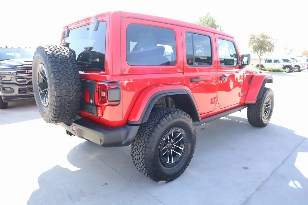 2025 Jeep Wrangler Rubicon X photo 21