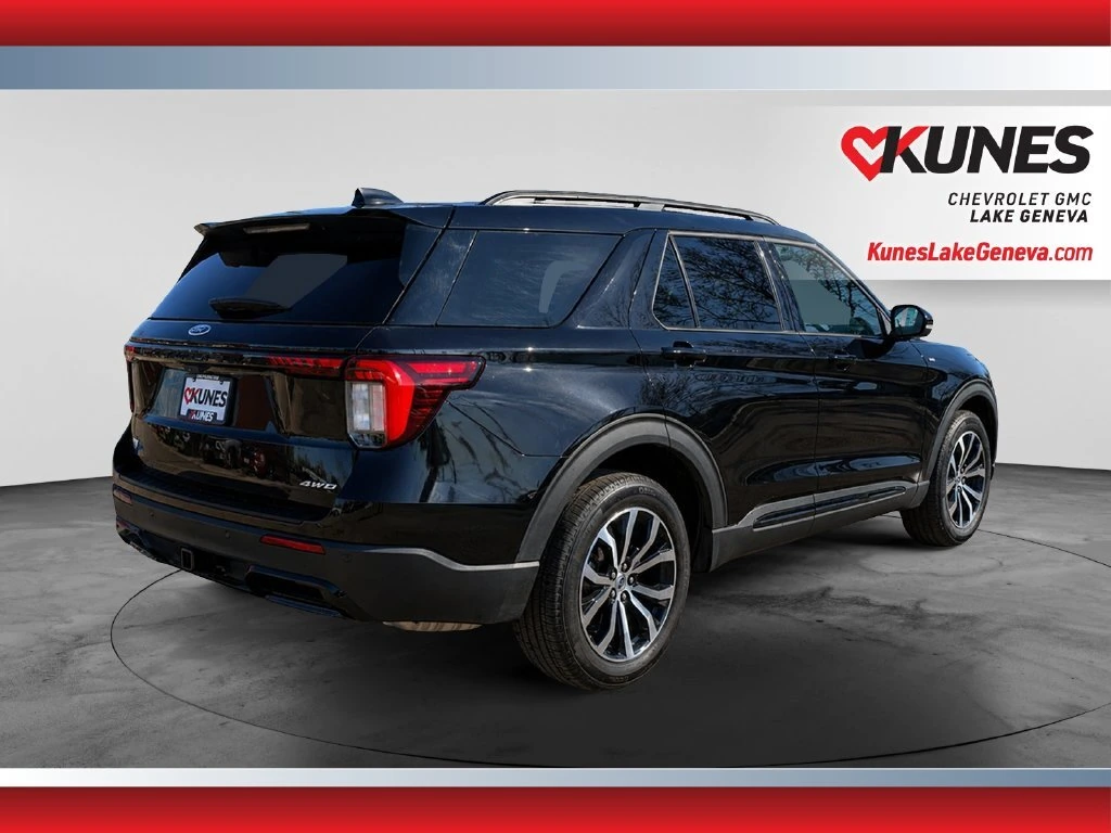 2025 Ford Explorer ST-LINE - Photo 10