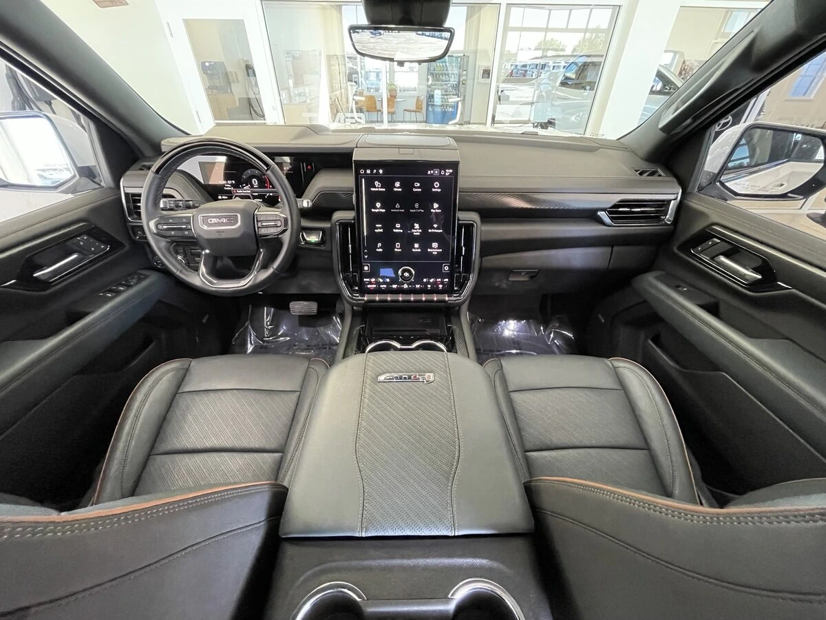 2025 GMC Yukon XL AT4 - Photo 11
