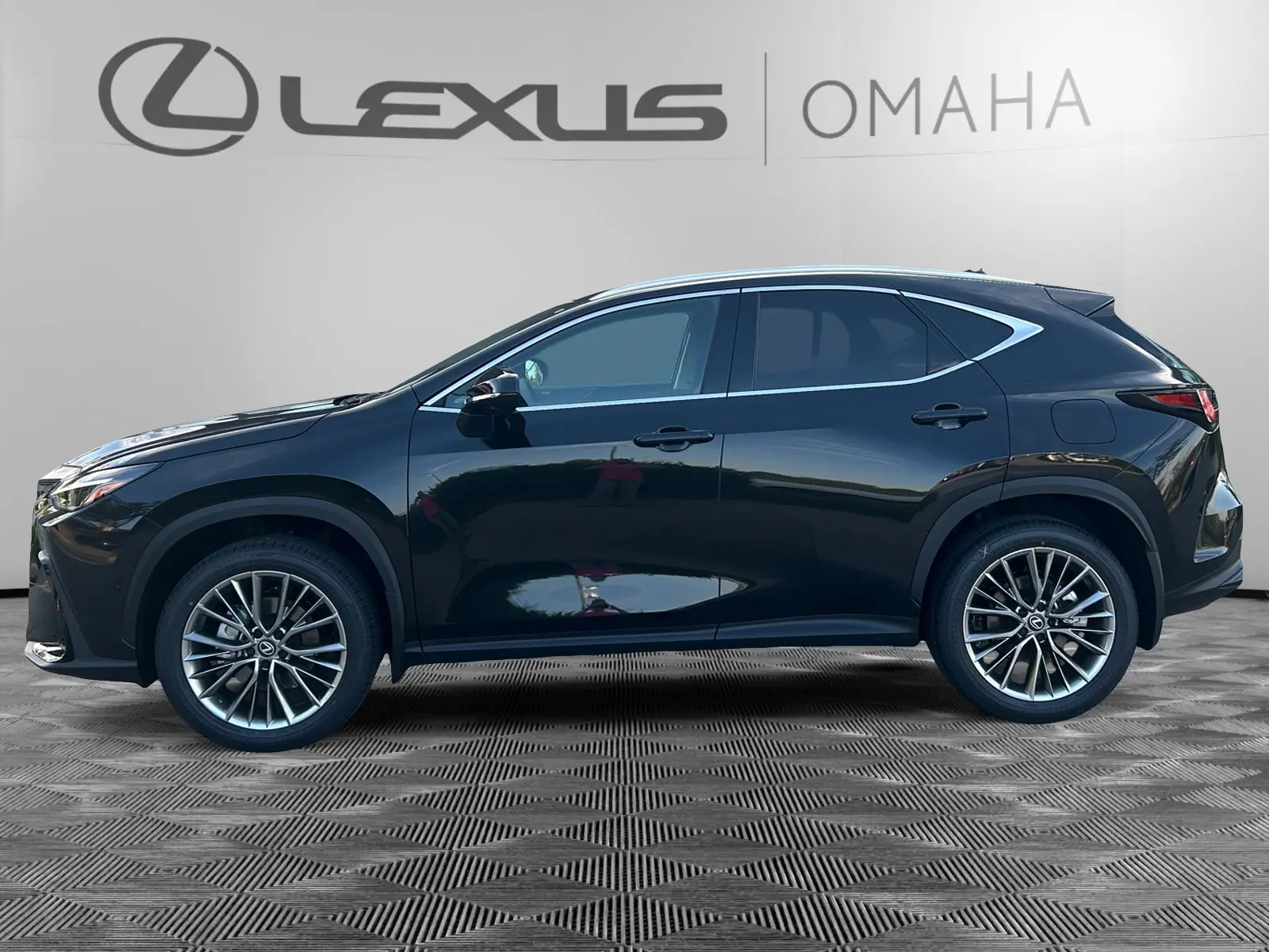2026 Lexus NX 350 Luxury AWD photo 2
