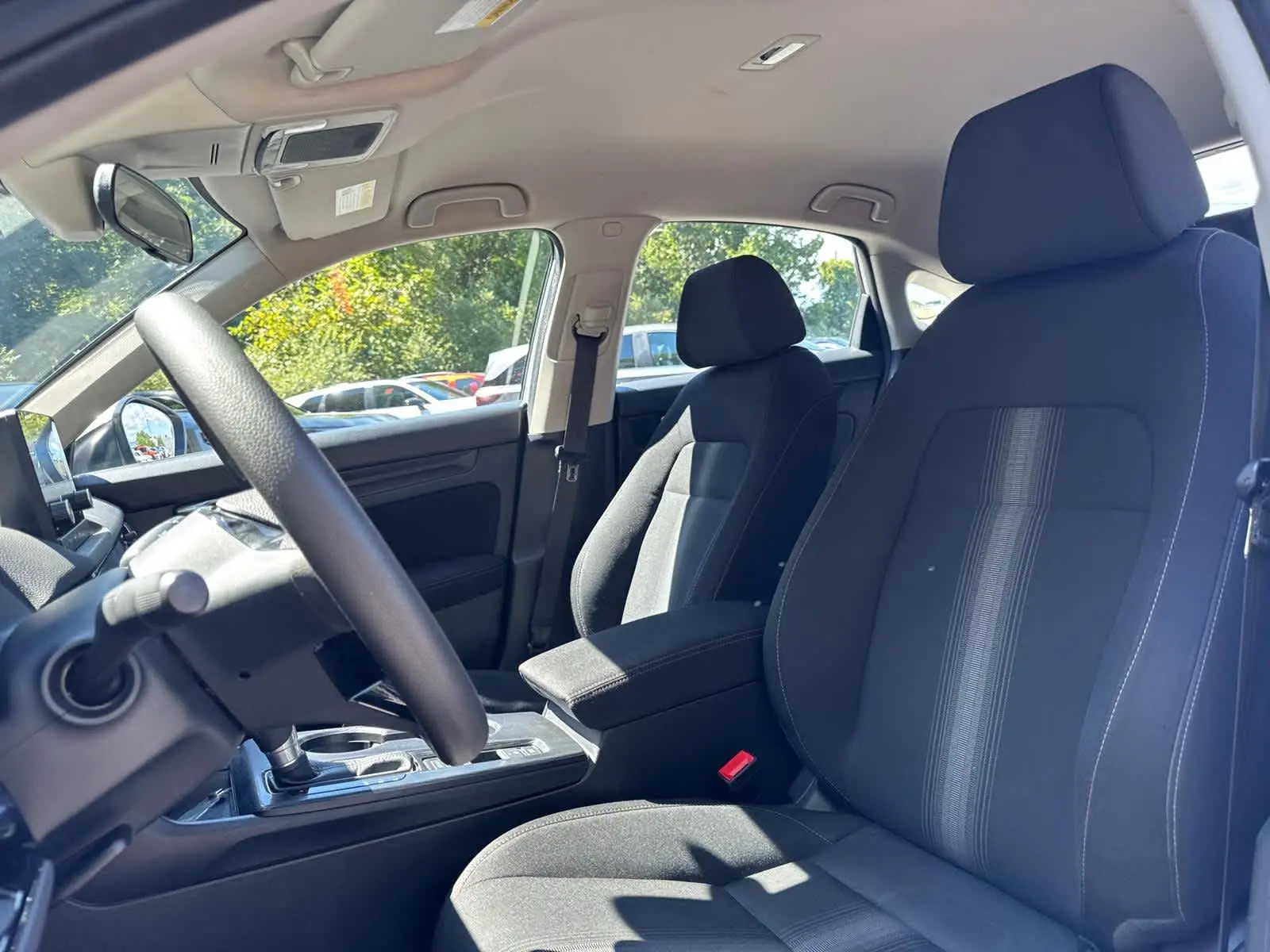 2024 Honda Civic Hatchback LX photo 13