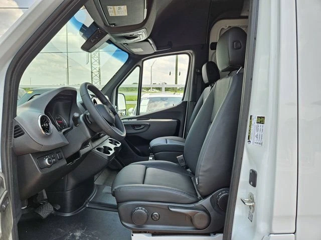 2025 Mercedes-Benz Sprinter Cargo Van Base - Photo 11