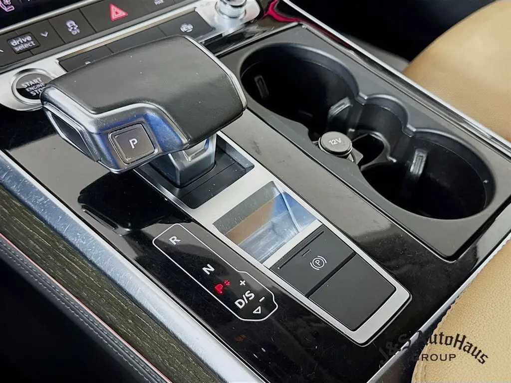 2022 Audi Q7 55 Premium Plus photo 17