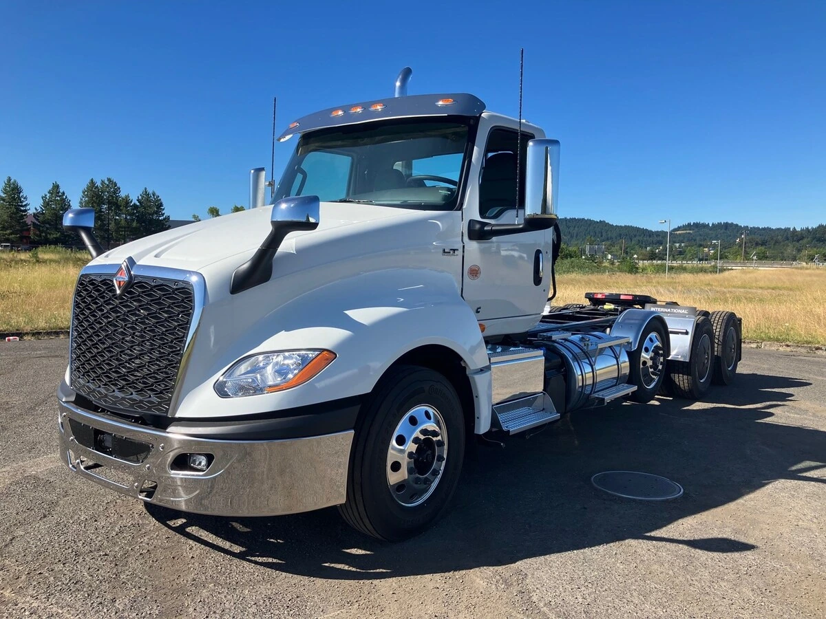 2025 International LT
