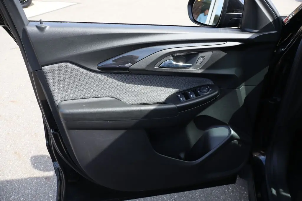 2022 Chevrolet Trailblazer LT photo 5