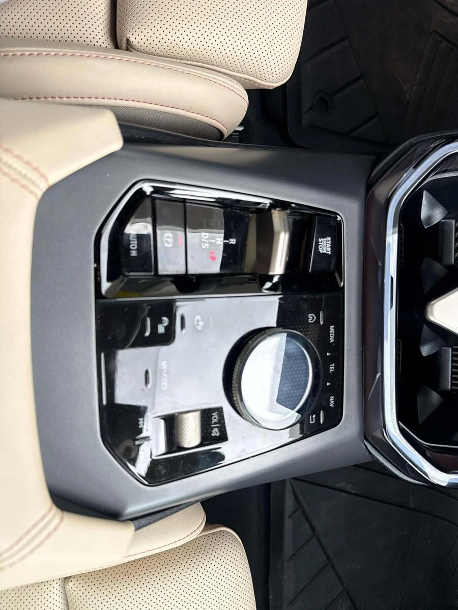2025 BMW X3 30 - Photo 26
