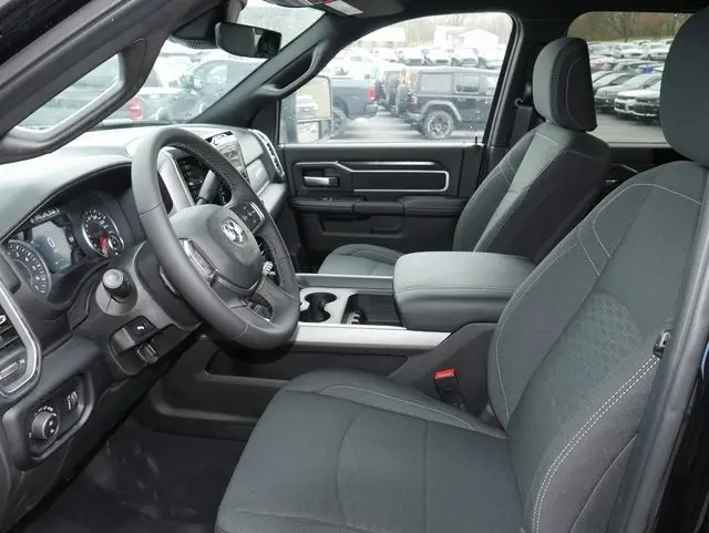 2025 Ram 2500 Big Horn photo 2