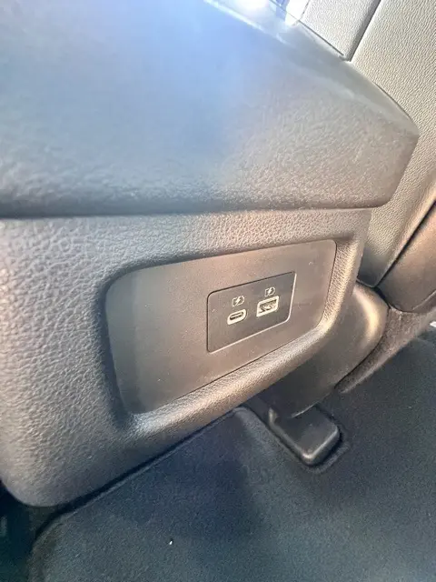 2022 Nissan Pathfinder SL photo 28