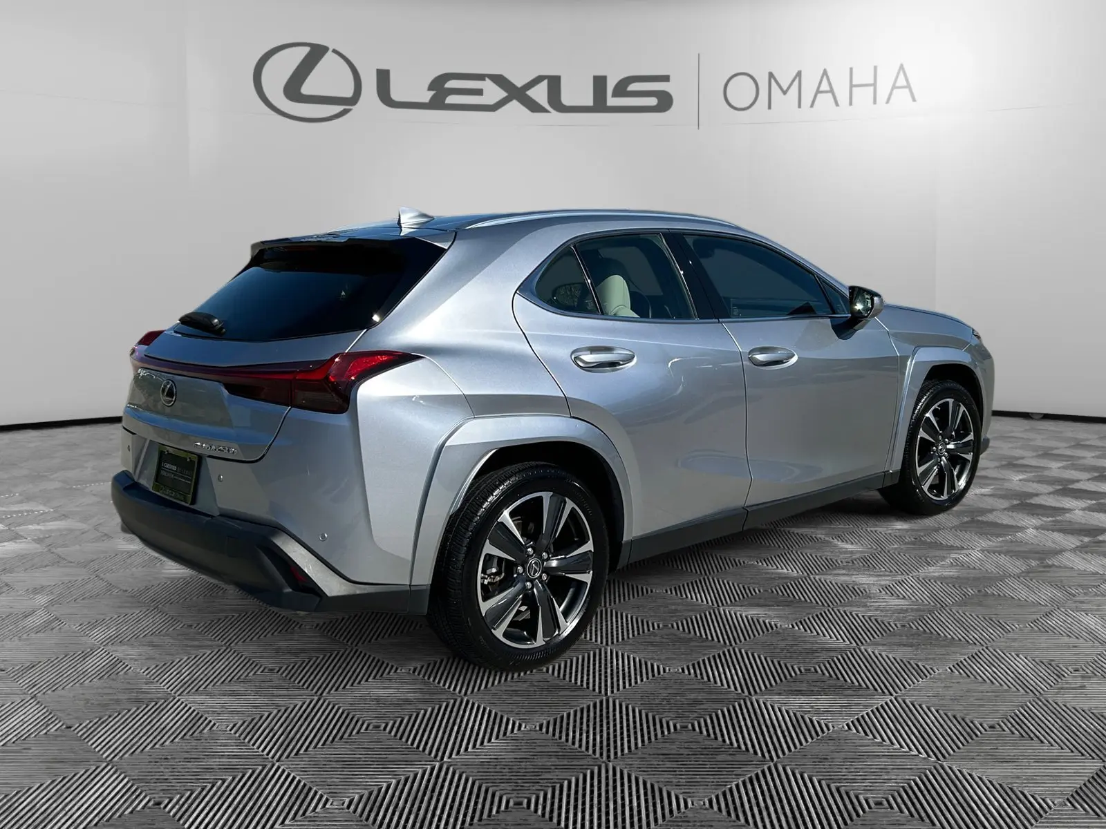 2023 Lexus UX 250h Premium photo 5