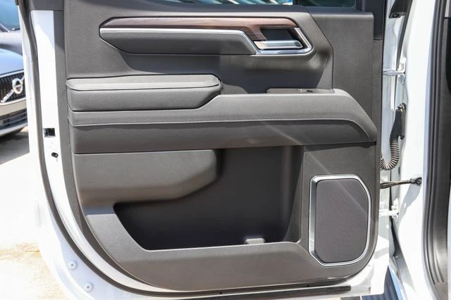 2026 GMC Sierra 1500 SLT - Photo 15