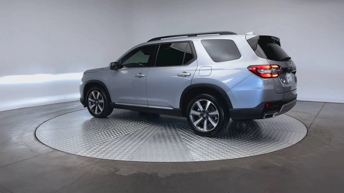 2024 Honda Pilot Elite - Photo 6