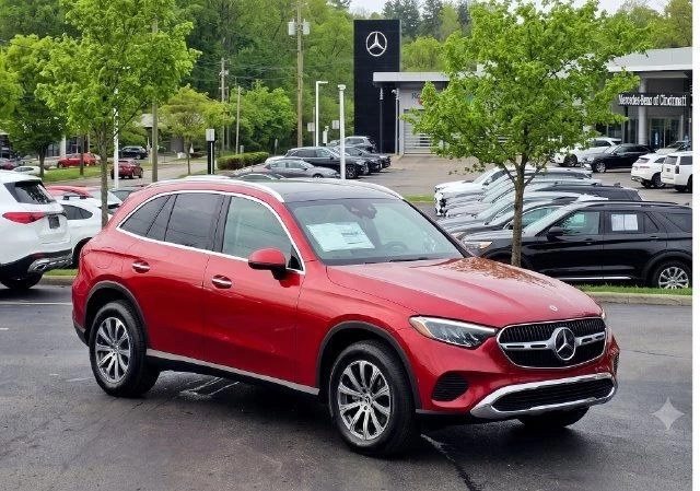 2026 Mercedes-Benz GLC Base