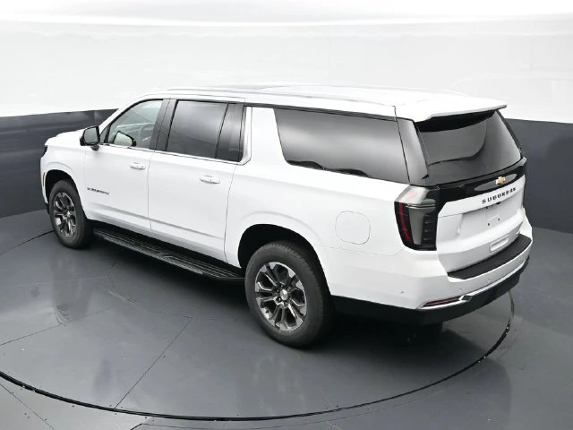 2026 Chevrolet Suburban LT - Photo 46