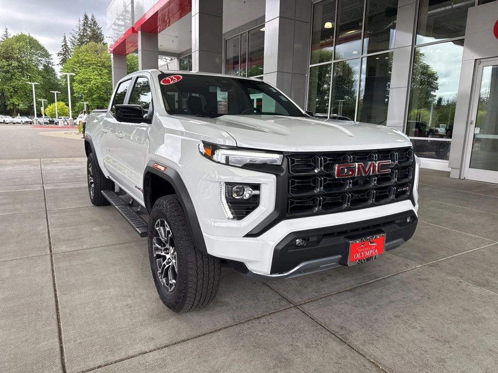 2023 GMC Canyon AT4 4WD Crew Cab Short Box's photo