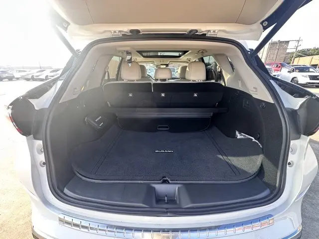 2024 Nissan Murano Platinum photo 9