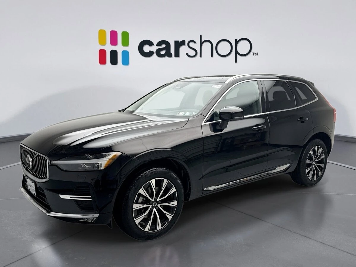 2023 Volvo XC60 Plus's photo