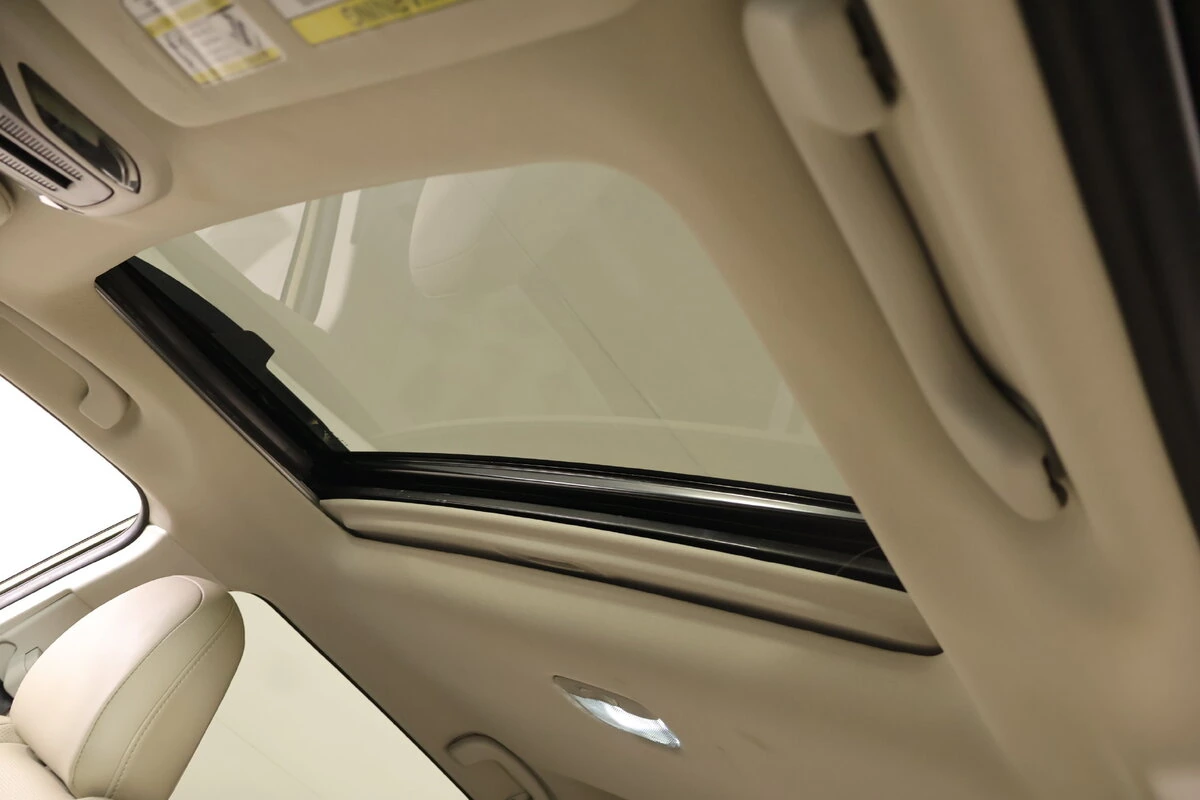 2021 Subaru Outback Limited - Photo 15