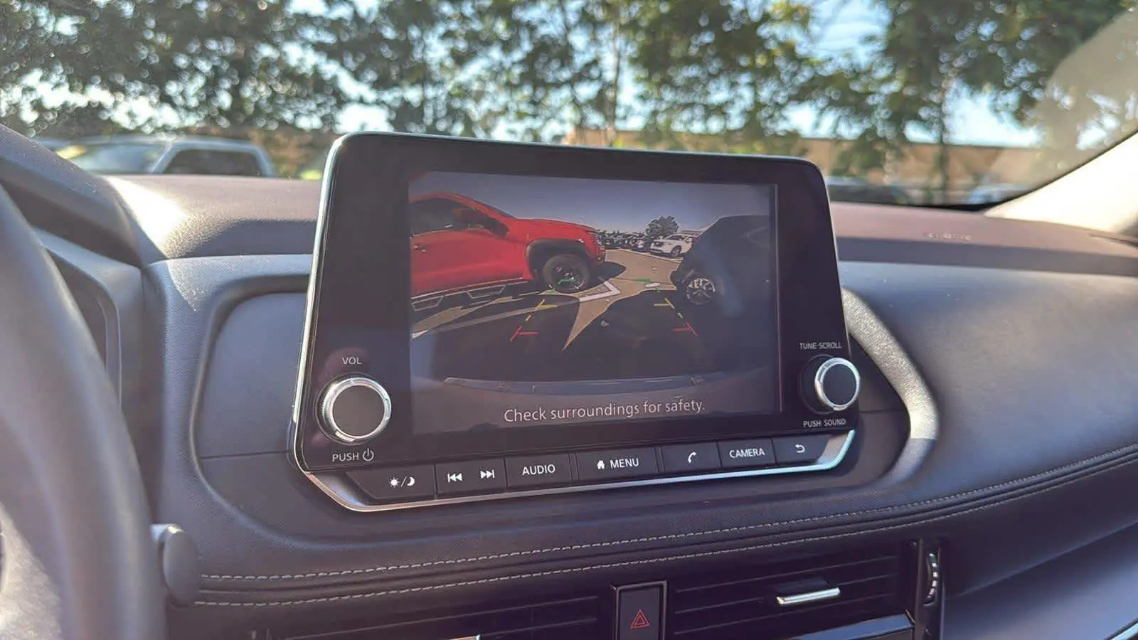 2022 Nissan Rogue SV photo 15