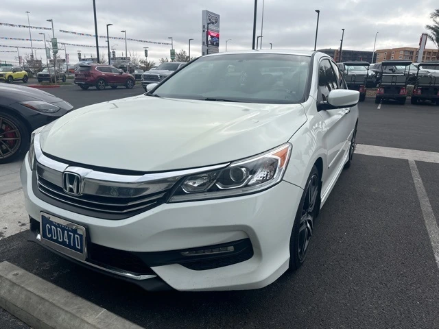 2017 Honda Accord Sport's photo