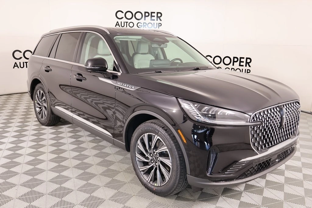 2026 Lincoln Aviator Premiere's photo