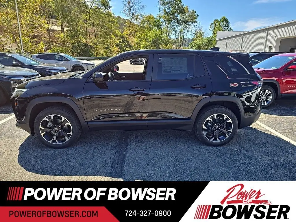 2026 Chevrolet Equinox LT photo 2