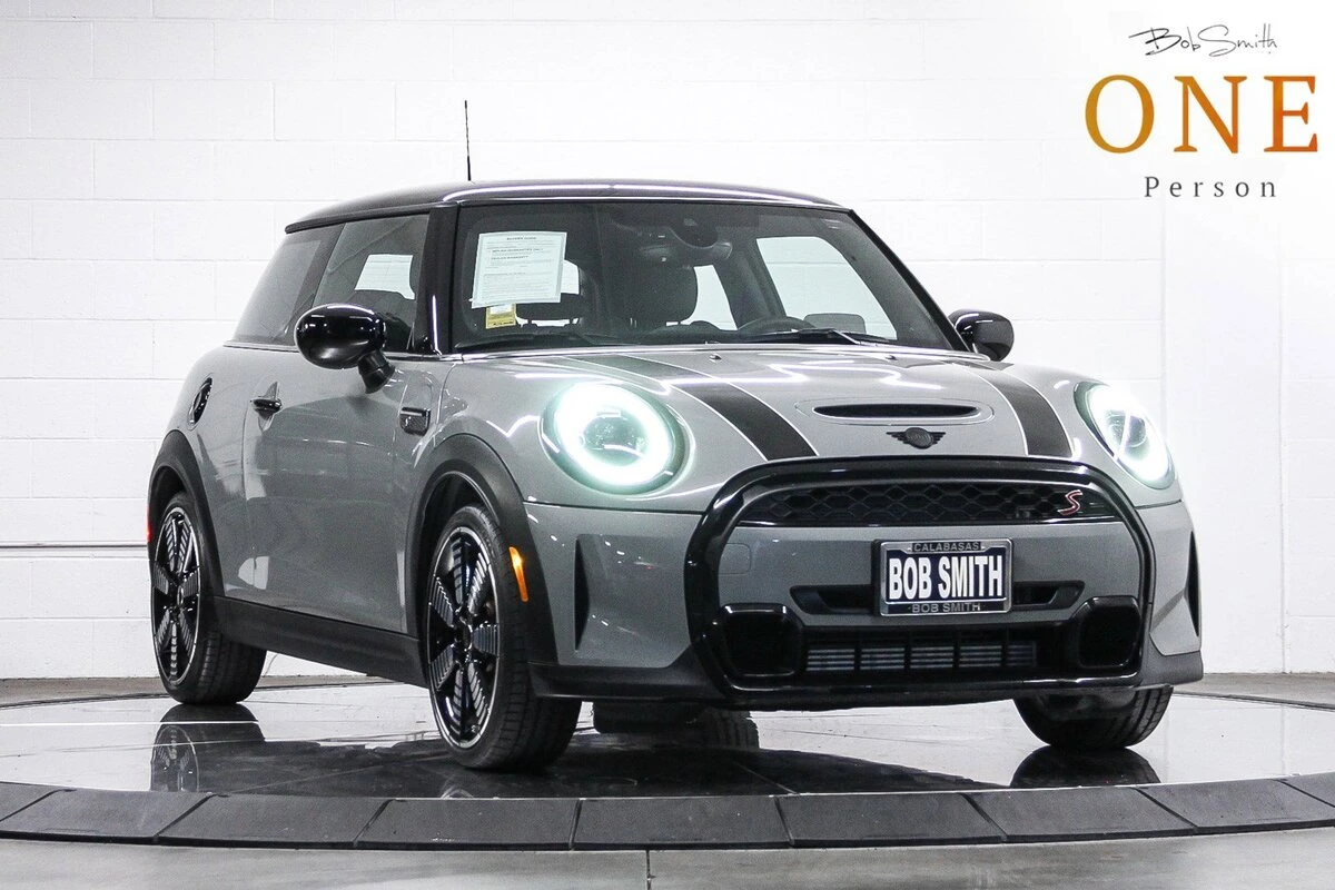 2023 MINI Cooper Cooper S 3 Door's photo