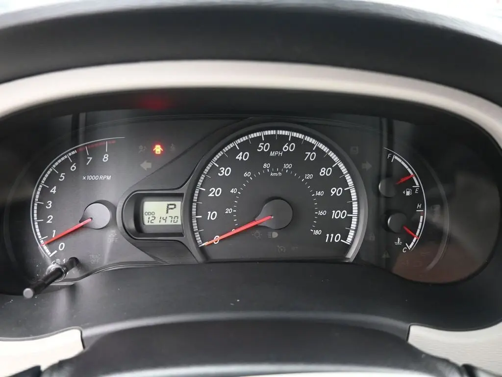 2014 Toyota Sienna LE photo 22