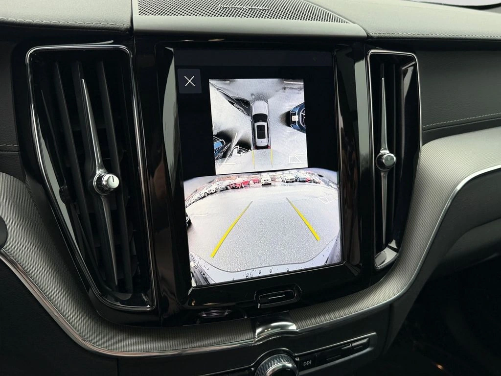 2024 Volvo - image 22