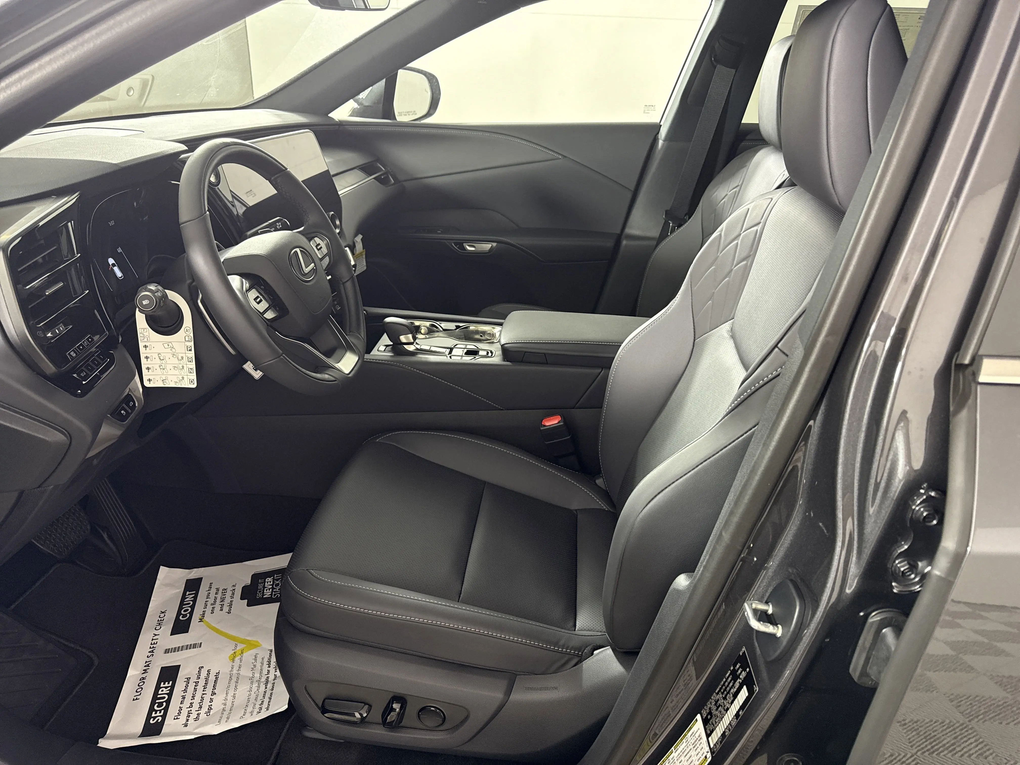 2025 Lexus RX 350 Premium AWD photo 4