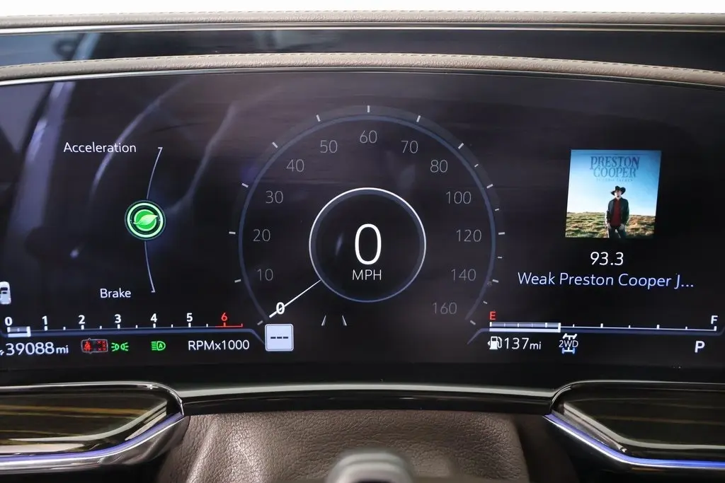 2023 Cadillac Escalade ESV Sport photo 4