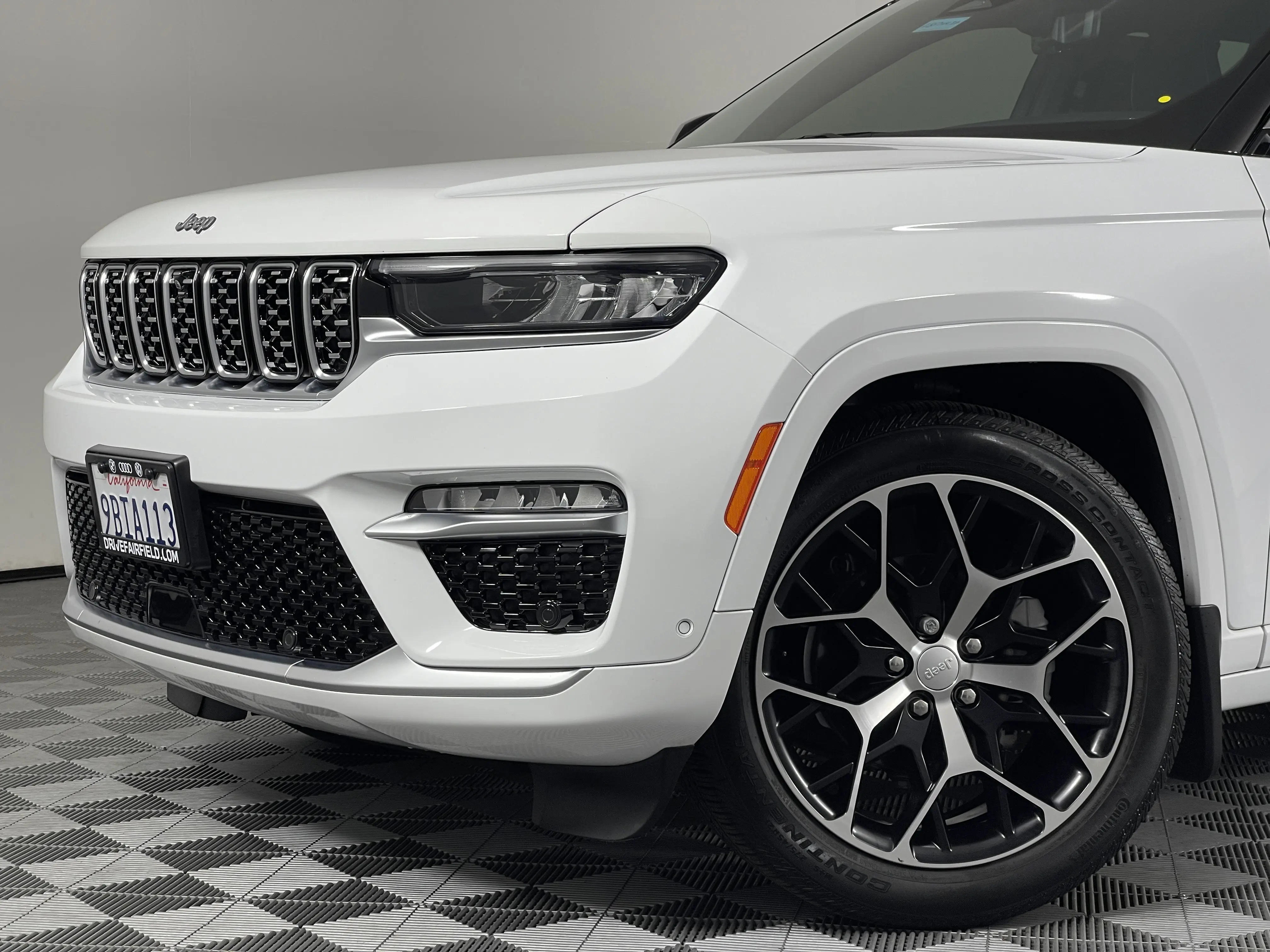 2022 Jeep Grand Cherokee Summit Reserve photo 2