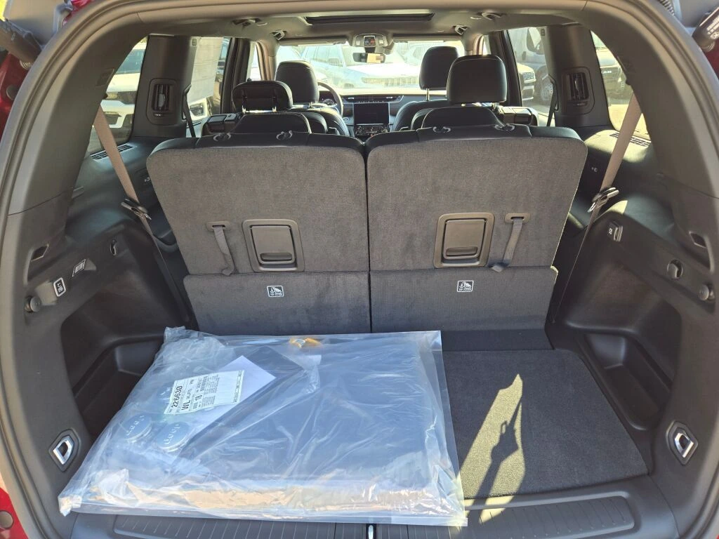 2025 Jeep Grand Cherokee L Limited - Photo 16